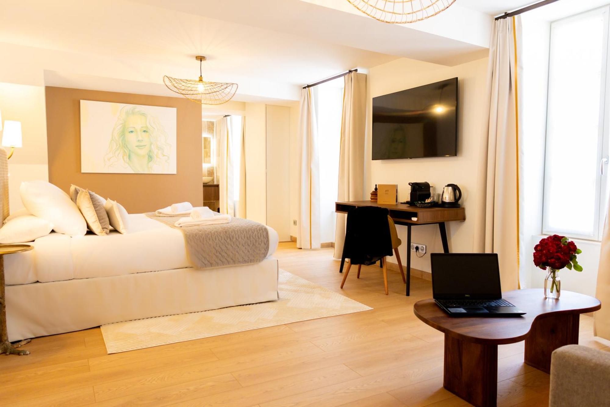 Le Central Boutique Hotel 본느 외부 사진
